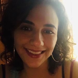 Meet your Posher, Camila